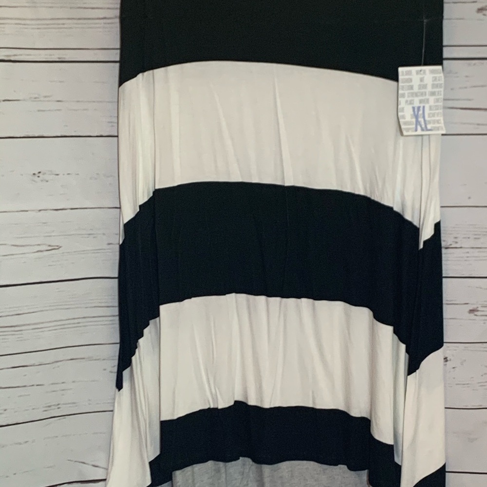 💃🏻LuLaRoe Azure Skirt/Top💃🏻